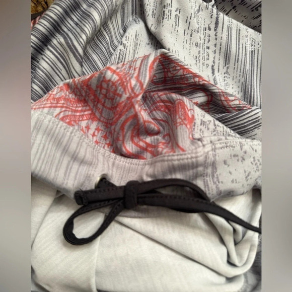 Athleta print workout tank top - Picture 4 of 6